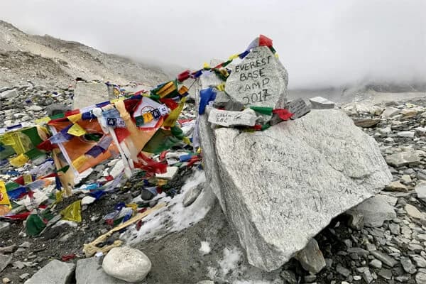 can you see everest from base camp