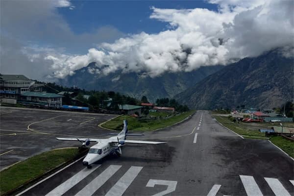 Best Season for Everest Three Passes Trek