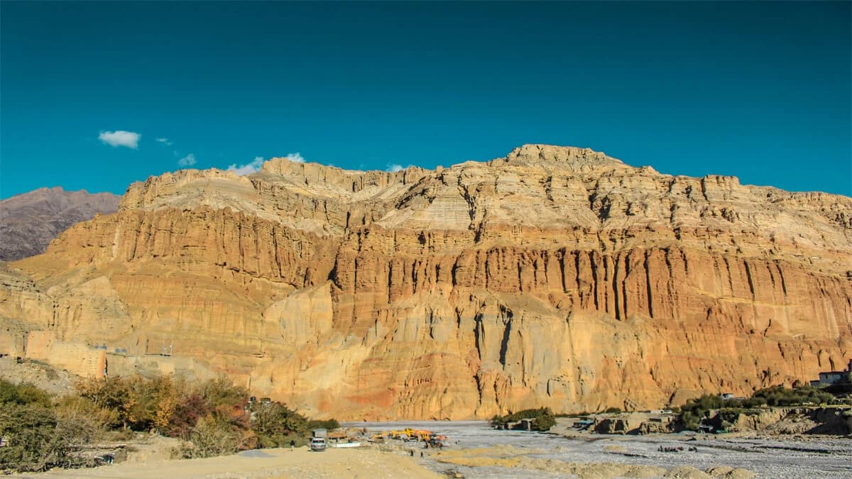 Upper Mustang Jeep Tour