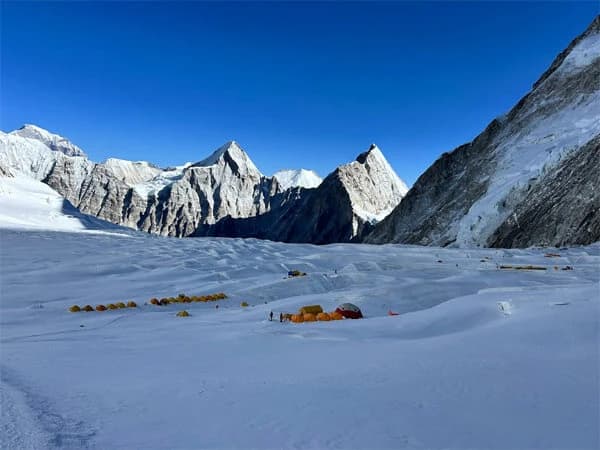Mount Nirekha Peak Climbing